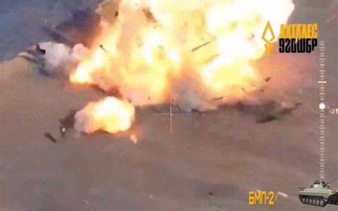 Детонація боєкомплекту російської БМП-2 на Харківщині. ВIДЕО Детонація-боєкомплекту-російської-БМП-2-на-Харківщині.-ВiДЕО