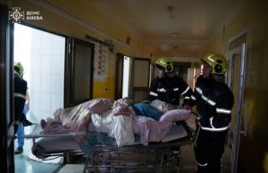 Пожежа виникла вночі в одній з лікарень Києва, врятовано 37 осіб, – ДСНС. ВІДЕО+ФОТОрепортаж Пожежа-виникла-вночі-в-одній-з-лікарень-Києва,-врятовано-37-осіб,-–-ДСНС.-ВІДЕО+ФОТОрепортаж