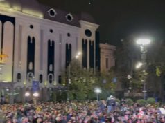 Грузинська опозиція розпочала мітинг біля будівлі парламенту. ВIДЕО Грузинська-опозиція-розпочала-мітинг-біля-будівлі-парламенту.-ВiДЕО