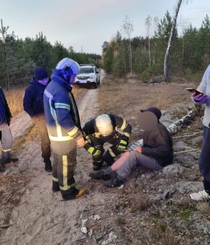 Пішов-по-гриби-і-травмував-ногу:-рятувальники-допомогли-волинянину