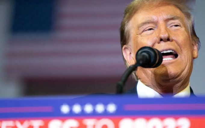 Трамп оголосив себе переможцем та пообіцяв Америці “зцілення” і “золотий вік”. ВIДЕО Трамп-оголосив-себе-переможцем-та-пообіцяв-Америці-“зцілення”-і-“золотий-вік”.-ВiДЕО