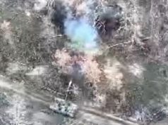 Український танк упритул розстрілює окопи окупантів. ВIДЕО Український-танк-упритул-розстрілює-окопи-окупантів.-ВiДЕО