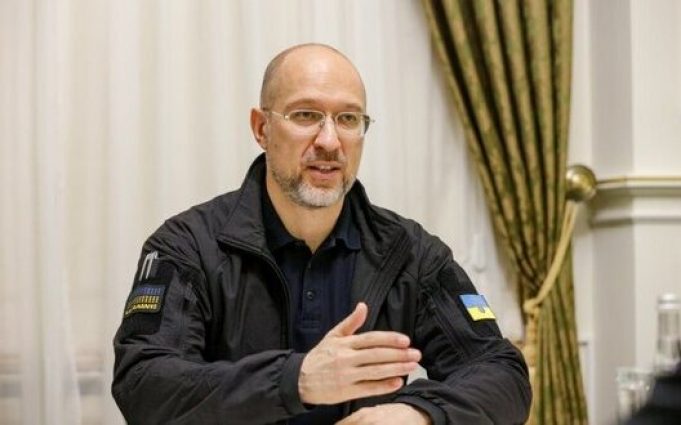 “Воюй або працюй”: повістки передусім надсилають тим, хто не платить податки, – Шмигаль. ВIДЕО “Воюй-або-працюй”:-повістки-передусім-надсилають-тим,-хто-не-платить-податки,-–-Шмигаль.-ВiДЕО