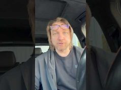Божевільних затримують, коли справжні зрадники спокійно гуляють Києвом! (ВІДЕО) Божевільних затримують, коли справжні зрадники спокійно гуляють Києвом! (ВІДЕО)