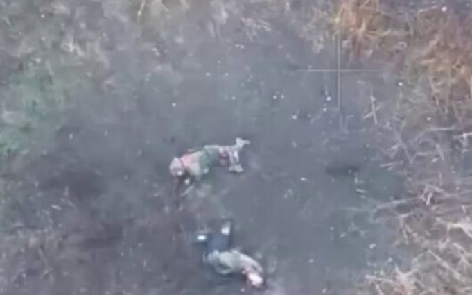 Бійці 60-ї ОМБр дронами знищують піхоту окупантів на Лиманському напрямку. ВIДЕО Бійці-60-ї-ОМБр-дронами-знищують-піхоту-окупантів-на-Лиманському-напрямку.-ВiДЕО