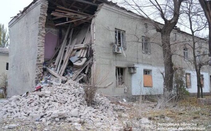 Наслідки ворожого удару по Запоріжжю: кількість постраждалих зросла до 21. ВІДЕО+ФОТОрепортаж Наслідки-ворожого-удару-по-Запоріжжю:-кількість-постраждалих-зросла-до-21.-ВІДЕО+ФОТОрепортаж