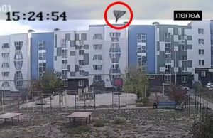 Російський “Shahed-136” за мить до удару по багатоповерхівці у Бєлгороді. ВІДЕО+ФОТО Російський-“shahed-136”-за-мить-до-удару-по-багатоповерхівці-у-Бєлгороді.-ВІДЕО+ФОТО