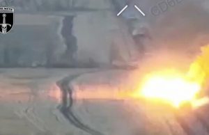 Воїни 66 ОМБр знищили 2 танки, 6 ББМ, а також ліквідували майже 30 окупантів. ВIДЕО Воїни-66-ОМБр-знищили-2-танки,-6-ББМ,-а-також-ліквідували-майже-30-окупантів.-ВiДЕО