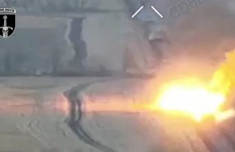 Воїни 66 ОМБр знищили 2 танки, 6 ББМ, а також ліквідували майже 30 окупантів. ВIДЕО Воїни-66-ОМБр-знищили-2-танки,-6-ББМ,-а-також-ліквідували-майже-30-окупантів.-ВiДЕО