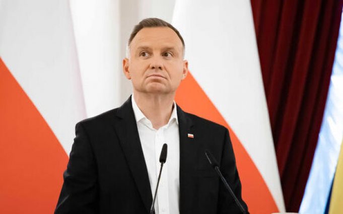 Дуда відмовився від спільного фото на саміті ООН в Баку через присутність Лукашенка. ВIДЕО Дуда-відмовився-від-спільного-фото-на-саміті-ООН-в-Баку-через-присутність-Лукашенка.-ВiДЕО
