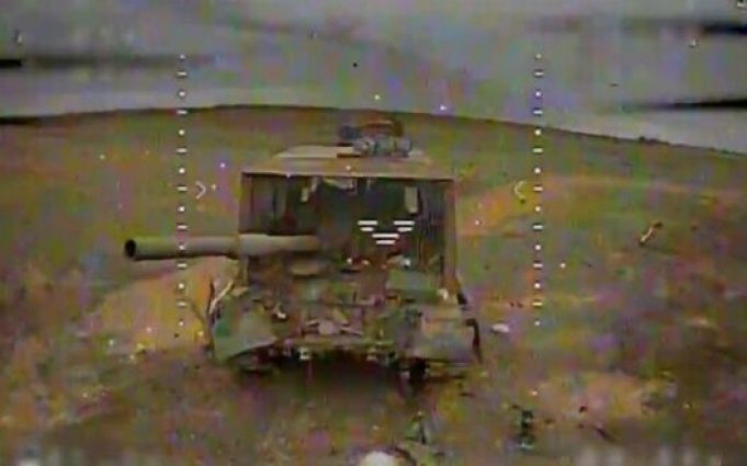 Нацгвардійці відбили ворожий штурм, знищивши два танки на Запорізькому напрямку. ВIДЕО Нацгвардійці-відбили-ворожий-штурм,-знищивши-два-танки-на-Запорізькому-напрямку.-ВiДЕО