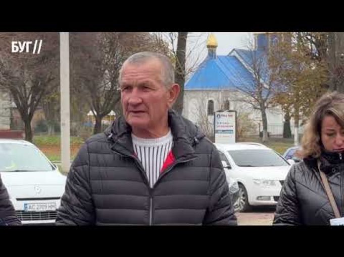 Підприємець за власний кошт готовий демонтувати статую солдата-прикордонника в Нововолинську (ВІДЕО) Підприємець за власний кошт готовий демонтувати статую солдата-прикордонника в Нововолинську (ВІДЕО)