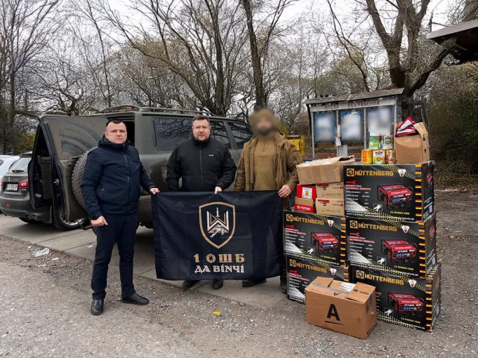 Міський голова, його заступник та директор ВУКГ завезли допомогу військовим Міський-голова,-його-заступник-та-директор-ВУКГ-завезли-допомогу-військовим