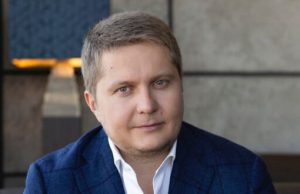 Підозрюваний у мільярдній схемі ФДМУ Гмирін придбав віллу та яхту за кордоном, – ЗМІ. ВIДЕО Підозрюваний-у-мільярдній-схемі-ФДМУ-Гмирін-придбав-віллу-та-яхту-за-кордоном,-–-ЗМІ.-ВiДЕО