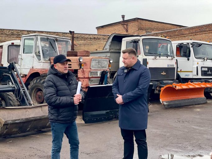 Міський голова провів виїзну нараду щодо підготовки комунальників до зими Міський-голова-провів-виїзну-нараду-щодо-підготовки-комунальників-до-зими