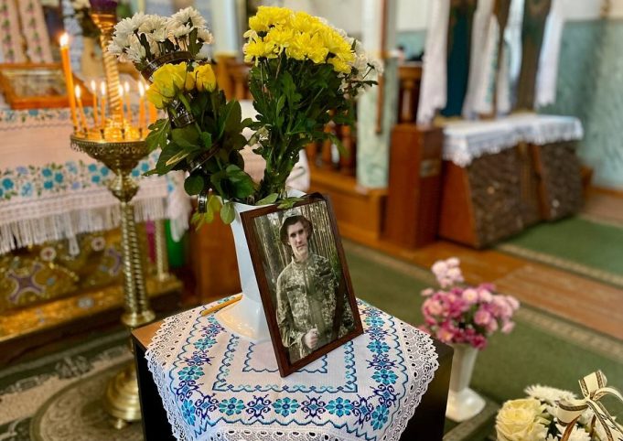 У Нововолинську попрощалися із загиблим Захисником Ігорем Куплевським У-Нововолинську-попрощалися-із-загиблим-Захисником-Ігорем-Куплевським