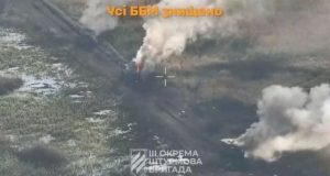 Бійці 3-ї ОШБр знищили колону із трьох бронемашин та ворожих піхотинців. ВIДЕО Бійці-3-ї-ОШБр-знищили-колону-із-трьох-бронемашин-та-ворожих-піхотинців.-ВiДЕО