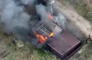 Серія уражень російських окупантів дронами “Дикі Шершні”. ВIДЕО Серія-уражень-російських-окупантів-дронами-“Дикі-Шершні”.-ВiДЕО