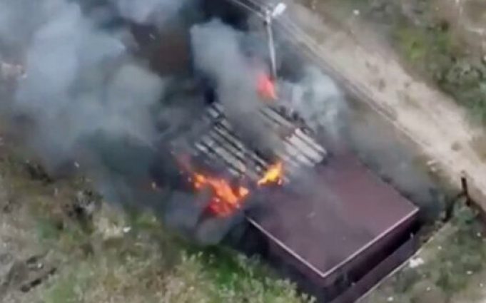 Серія уражень російських окупантів дронами “Дикі Шершні”. ВIДЕО Серія-уражень-російських-окупантів-дронами-“Дикі-Шершні”.-ВiДЕО