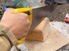Окупанти пиляють черствий та запліснявілий хліб на обід. ВIДЕО Окупанти-пиляють-черствий-та-запліснявілий-хліб-на-обід.-ВiДЕО