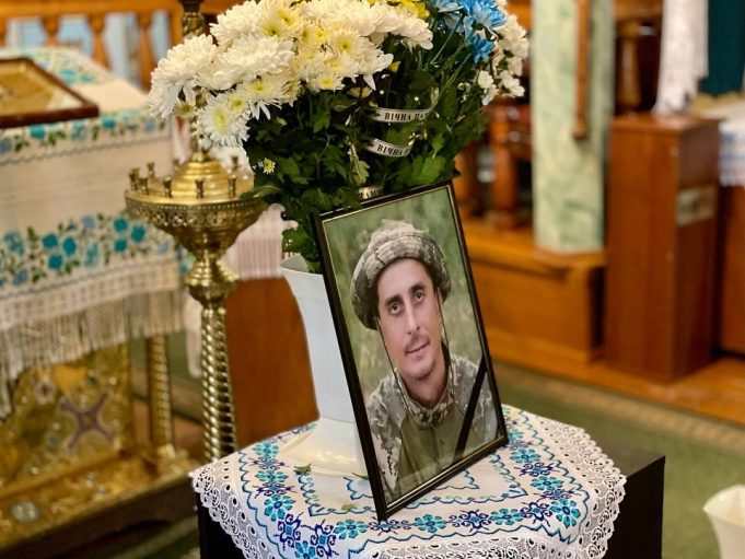 Нововолинська громада попрощалася з загиблим Захисником Валерієм Яльницьким Нововолинська-громада-попрощалася-з-загиблим-Захисником-Валерієм-Яльницьким