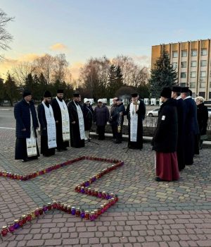 У-Нововолинську-вшанували-жертв-Голодоморів