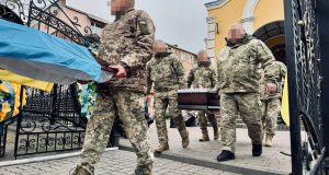 У Нововолинську провели в останню земну дорогу полеглого Героя Степана Гученка У-Нововолинську-провели-в-останню-земну-дорогу-полеглого-Героя-Степана-Гученка