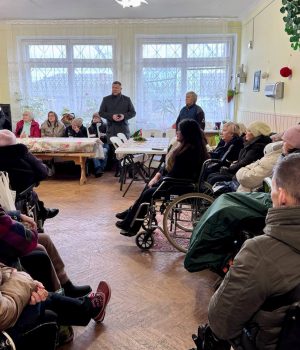 Зустріч-у-громадській-організації-«Довіра»:-діалог-та-підтримка-осіб-з-інвалідністю-у-Нововолинській-громаді