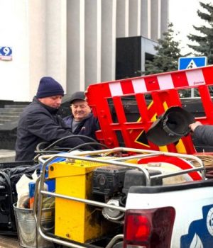 Волиняни-допомагають-відновлювати-теплопостачання-у-Кривому-Розі-після-ракетної-атаки-росії