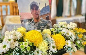 Нововолинська громада попрощалася із полеглим Героєм Володимиром Шелеміним Нововолинська-громада-попрощалася-із-полеглим-Героєм-Володимиром-Шелеміним