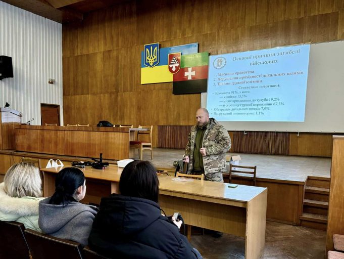 Підготовка до національного спротиву: запрошуємо на чергове заняття у Нововолинську Підготовка-до-національного-спротиву:-запрошуємо-на-чергове-заняття-у-Нововолинську