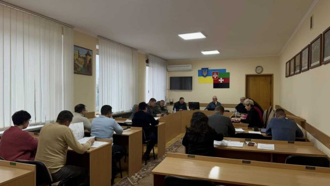 Підготовка до 41-ї сесії Нововолинської міської ради: депутати розпочали роботу в комісіях Підготовка-до-41-ї-сесії-Нововолинської-міської-ради:-депутати-розпочали-роботу-в-комісіях