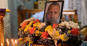 Сьогодні наша громада провела в останню путь Захисника України Михайла Фролова