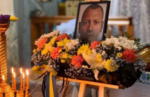 Сьогодні наша громада провела в останню путь Захисника України Михайла Фролова