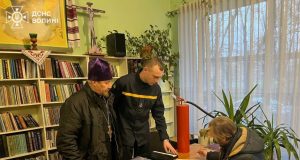 рятувальники продовжують проводити додаткові інструктажі із священнослужителями