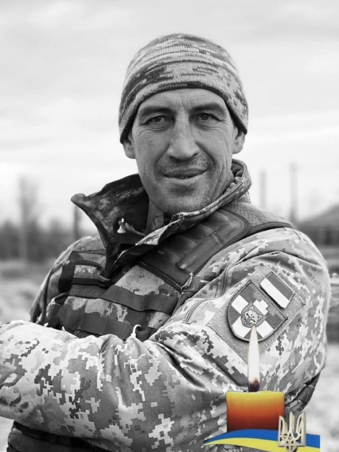 Завтра, 26 грудня, об 11:30 від Нововолинського моргу буде виїжджати жалобний кортеж із Олександром Музикою Завтра, 26 грудня, об 11:30 від Нововолинського моргу буде виїжджати жалобний кортеж із Олександром Музикою