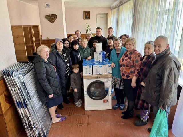 Підтримка для Нововолинська: коштом німецького благодійного фонду закупили техніку та подарунки Підтримка-для-Нововолинська:-коштом-німецького-благодійного-фонду-закупили-техніку-та-подарунки