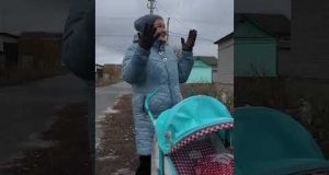 “Все ПРОКЛИНАЮТ путина” — росіянка (ВІДЕО) “Все ПРОКЛИНАЮТ путина” — росіянка (ВІДЕО)