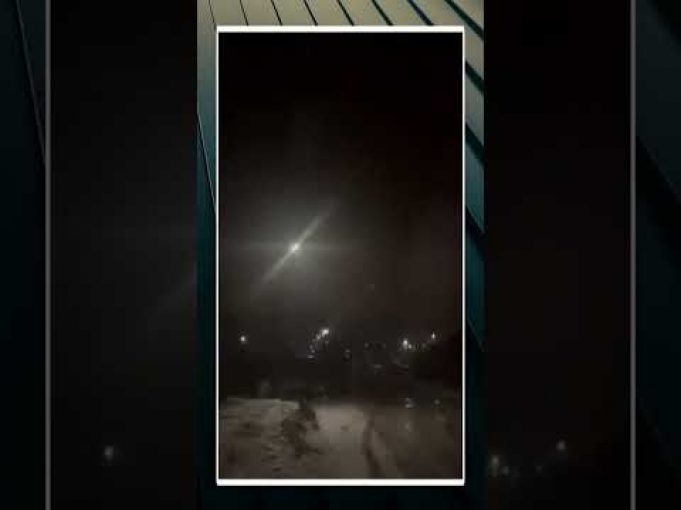 Дрони ВІДВІДАЛИ НАФТОБАЗУ у Смоленській області (ВІДЕО) Дрони ВІДВІДАЛИ НАФТОБАЗУ у Смоленській області (ВІДЕО)