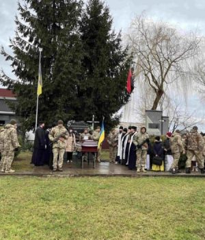 На-Волині-попрощалися-з-військовим-Олександром-Савлуком