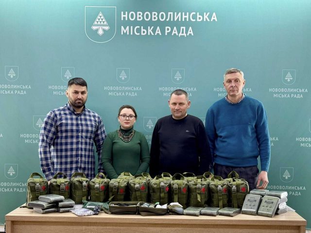 Комунальні підприємства Нововолинської громади отримали тактичні аптечки Комунальні-підприємства-Нововолинської-громади-отримали-тактичні-аптечки