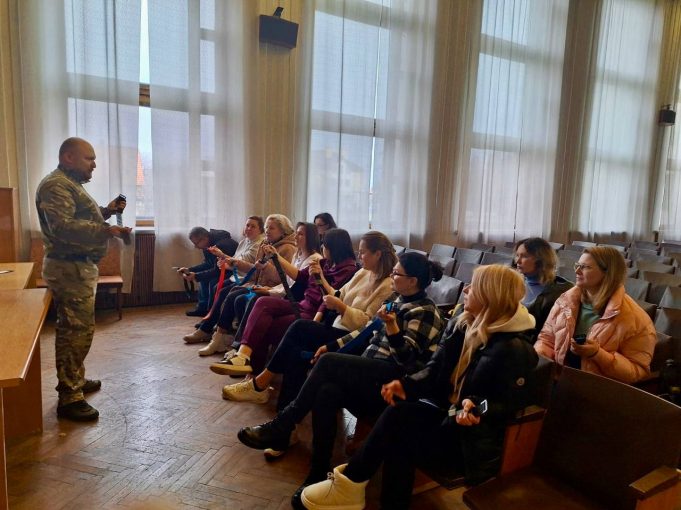 Заняття з основ національного спротиву тривають: перша навчальна зустріч у 2025 році Заняття-з-основ-національного-спротиву-тривають:-перша-навчальна-зустріч-у-2025-році