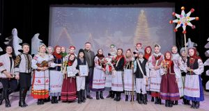 У Нововолинську виступив фольклорний гурт «Перлинка» із благодійною програмою У-Нововолинську-виступив-фольклорний-гурт-«Перлинка»-із-благодійною-програмою