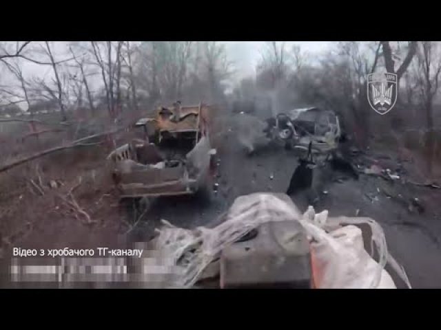 Хробачий тур дорогою смерті- ван вей тікет. Погляд від першої особини. Ну і наші пруфи.... Хробачий тур дорогою смерті- ван вей тікет. Погляд від першої особини. Ну і наші пруфи....