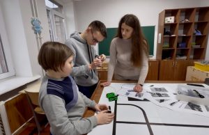 Безкоштовні заняття з робототехніки: у ліцеї №4 відкрився гурток для всіх дітей громади Безкоштовні-заняття-з-робототехніки:-у-ліцеї-№4-відкрився-гурток-для-всіх-дітей-громади