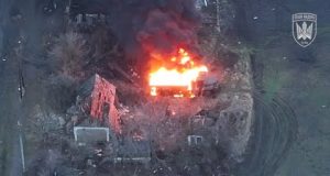 Сопілкарь-піхвознавець,- нова розробка Цукрарні ПМ, «з любовʼю» для хробачих стволів. (ВІДЕО) Сопілкарь-піхвознавець,- нова розробка Цукрарні ПМ, «з любовʼю» для хробачих стволів. (ВІДЕО)