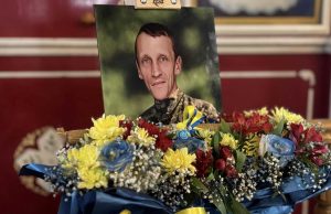 Нововолинська громада попрощалася із Захисником Романом Фрасинюком Нововолинська-громада-попрощалася-із-Захисником-Романом-Фрасинюком