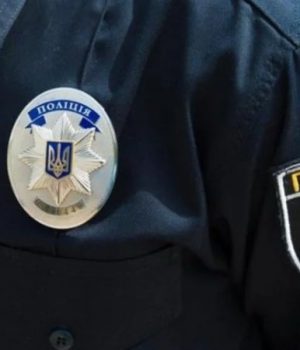 В Оболонському районі Києва двоє дівчат побили 13-річну школярку, поліція відкрила кримінальне провадження