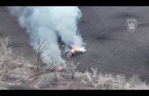 Сопілкарня гармат працює і вдень і вночі- 8 стволів до ряду, хробачі механізовані штурми, мандрівки... Сопілкарня гармат працює і вдень і вночі- 8 стволів до ряду, хробачі механізовані штурми, мандрівки...