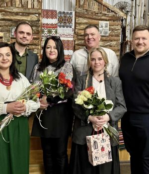 Театральна-майстерня-«Відчинена-брама»-представила-виставу-«Ґражда»